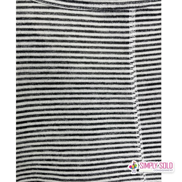 Banana Republic Women's Blouse Short Sleeve T-Shirt Black White Striped Cotton L - Picture 7 of 10